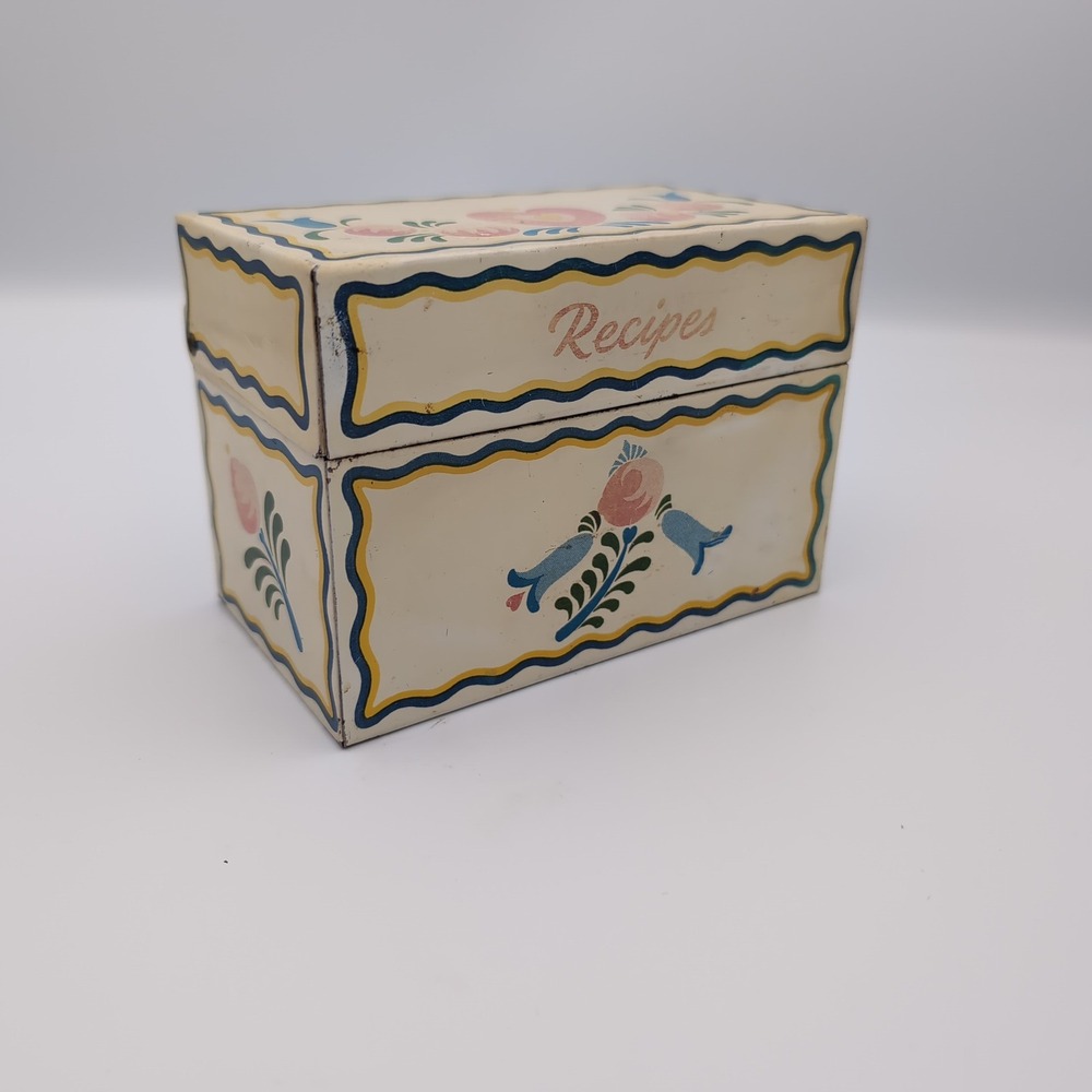 Vintage Ohio Art Recipe Box Pennsylvania Dutch Heart Floral Metal USA w/ Recipes